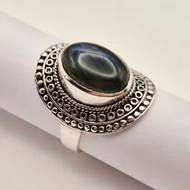 Ezüst labadorit köves gyűrű