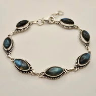 Ezüst labradorit köves karkötő