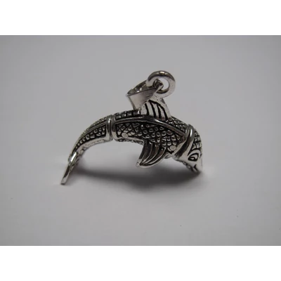 Ezüst antikolt delfin medál