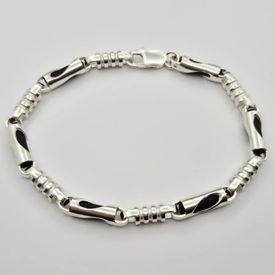 Ezüst férfi karkötő kaucsukkal kombinálva