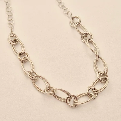 Ezüst vésett nyaklánc