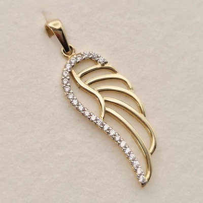 Sárga arany cirkónia köves angyalszárny medál