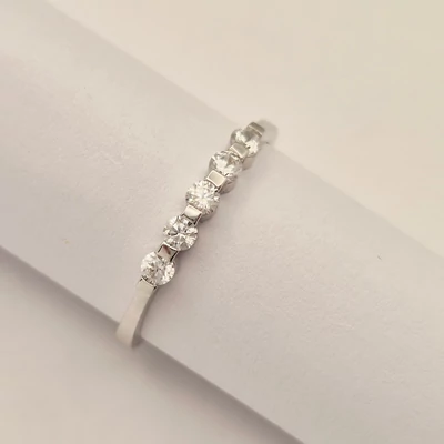 Fehér arany cirkónia köves gyűrű